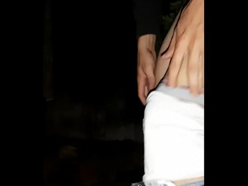 ❤️ Cîranê min xwe avêt ser dîwarê min ê karantînayê Vîdyoyê seksî li me